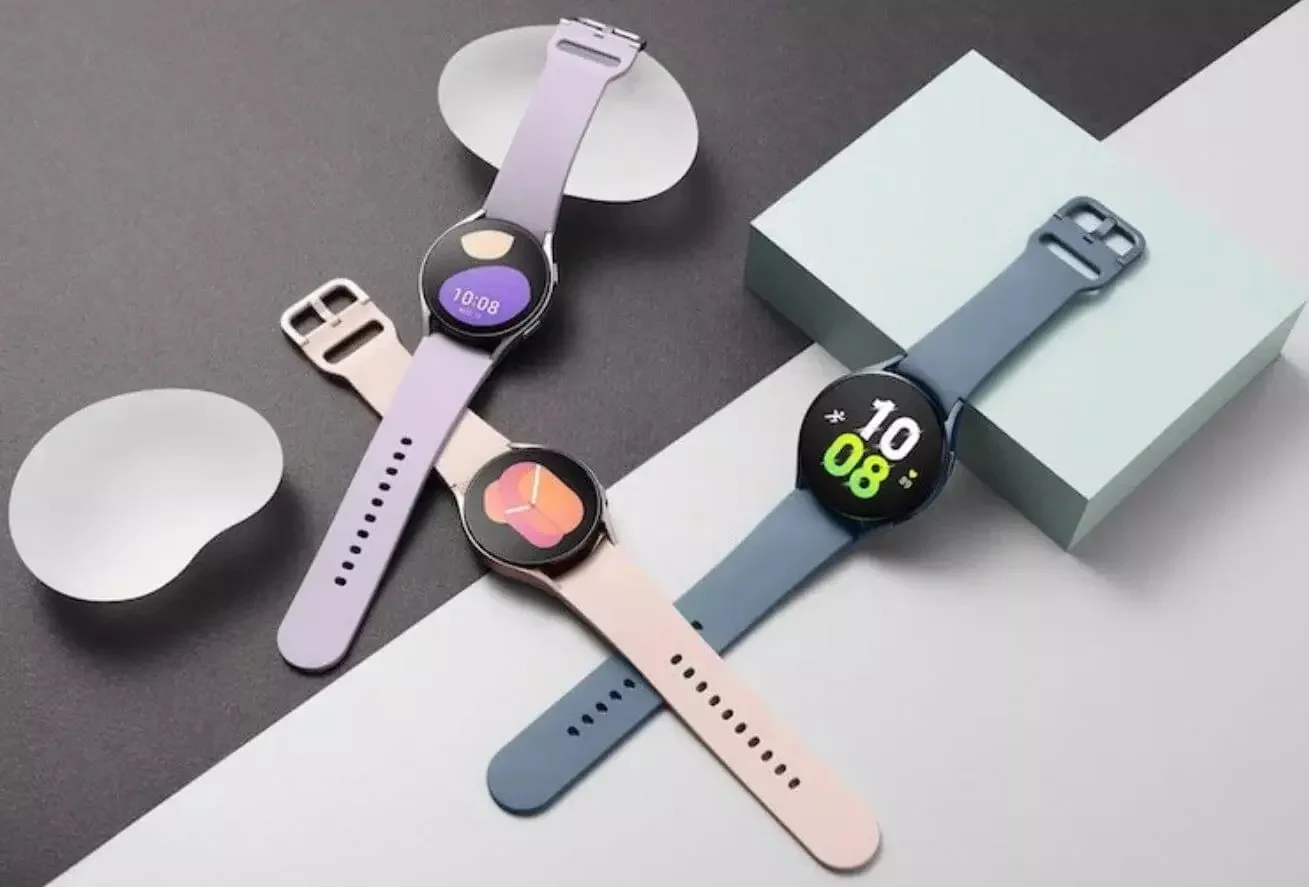 Умные часы Samsung Galaxy Watch 5